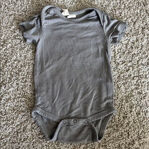 Kyte baby Gray Baby Onesie